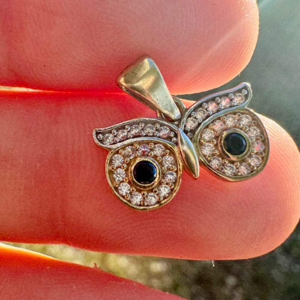 Solid 10k yellow gold genuine sapphire owl pendant